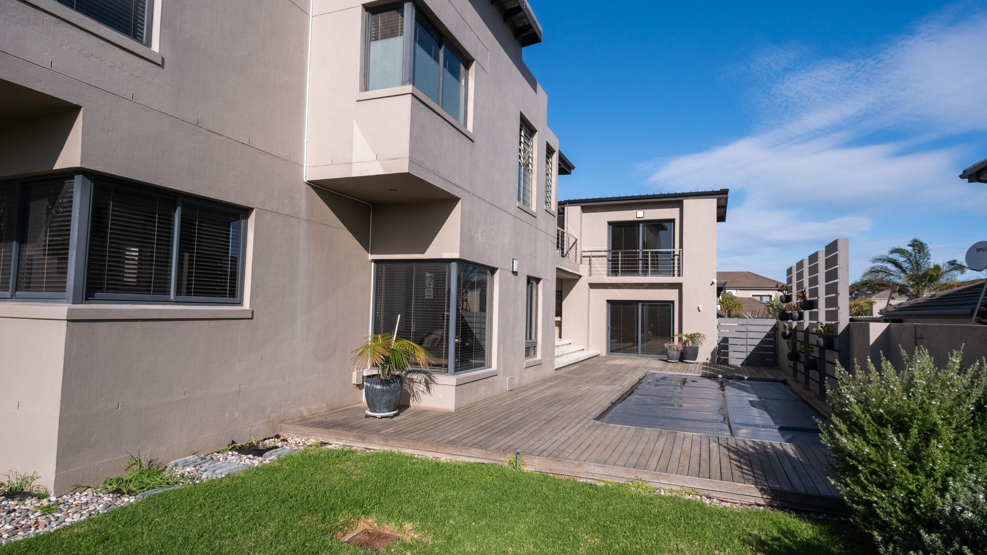 4 Bedroom Property for Sale in Baronetcy Western Cape